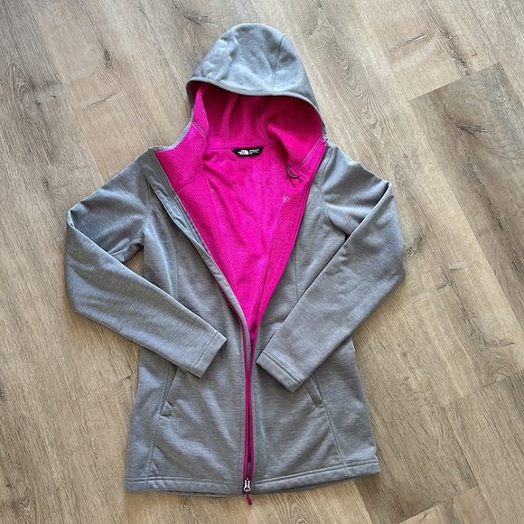 The North Face Lightweight Jacket - Picture 3 of 10